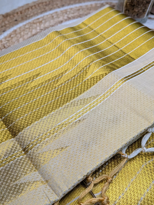 Varnika - Kerala Set Mundu with classic Temple Design Border