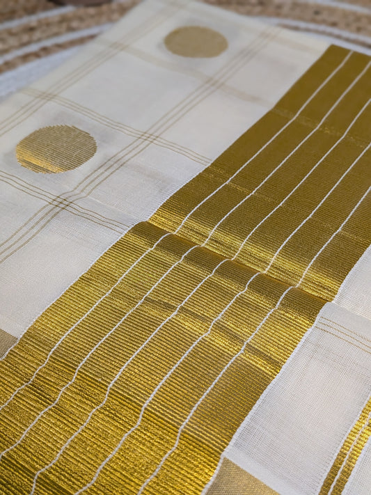 Ponnonam – Kerala Cotton Saree with Polka Weaving
