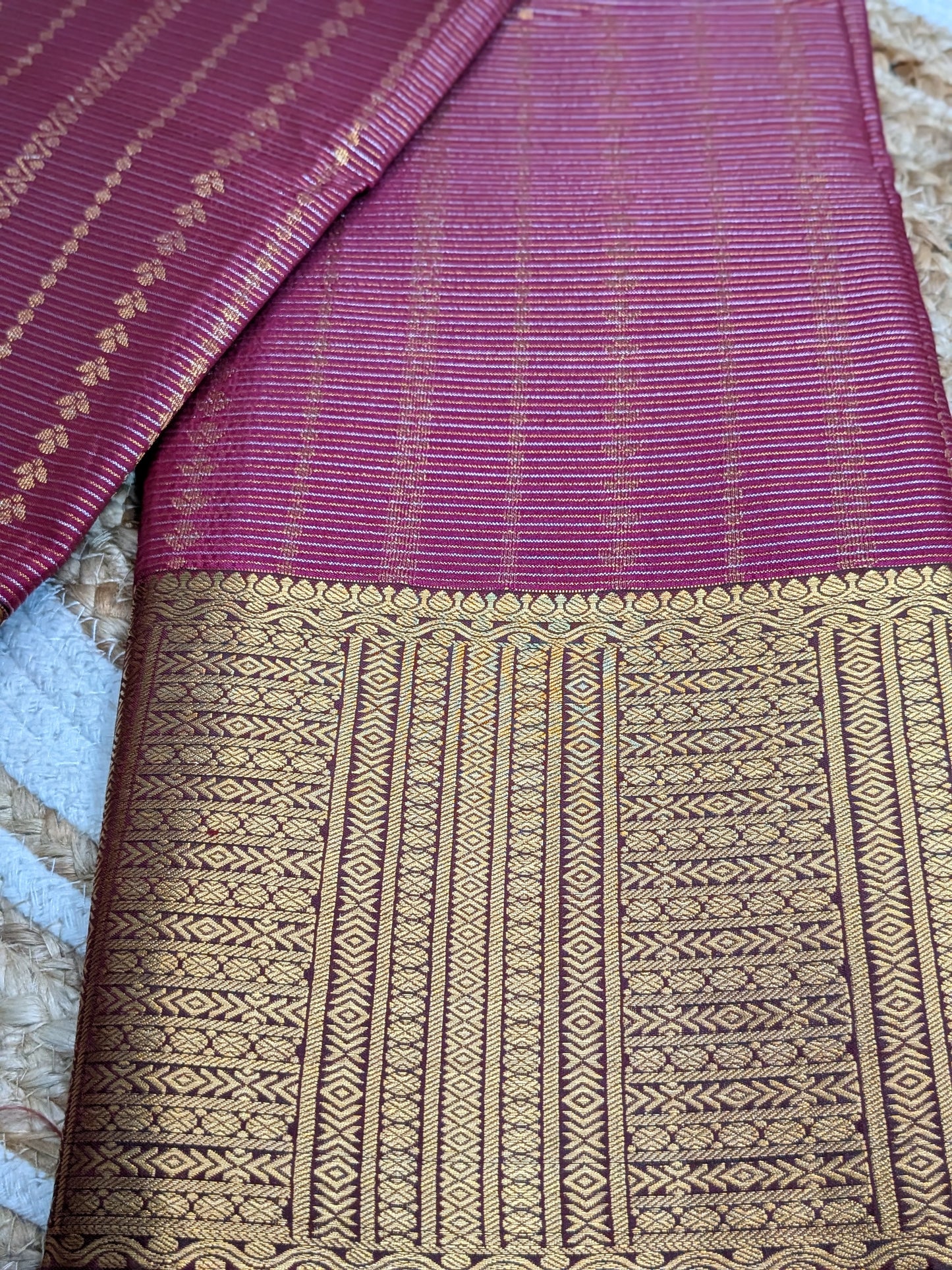 Nayika - Semi Silk Kanchipuram Saree in Maroon & Midnight Green