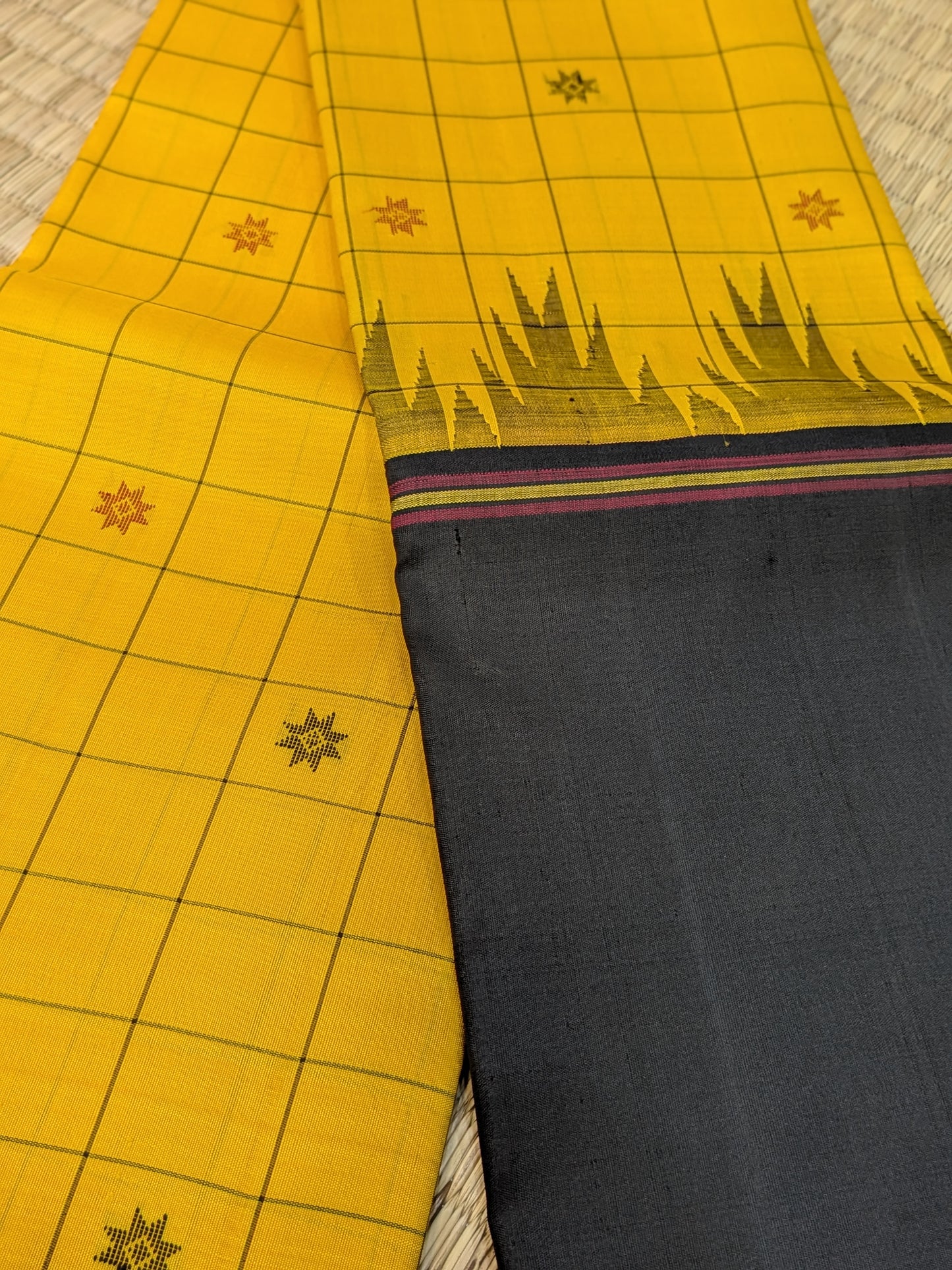 Taarakai – Pure Kanchipuram Handloom Saree in Yellow Checks with Black Long Border (No Zari)