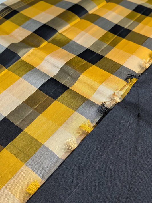 Taarakai - Pure Kanchipuram Silk Saree Midnight Elegance