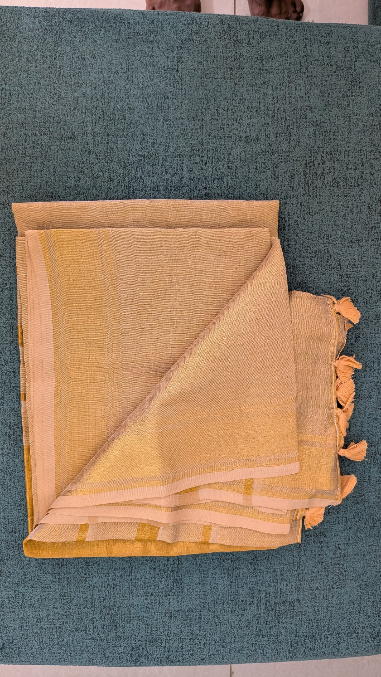 Golden Bengal Tissue Saree – Regal Elegance