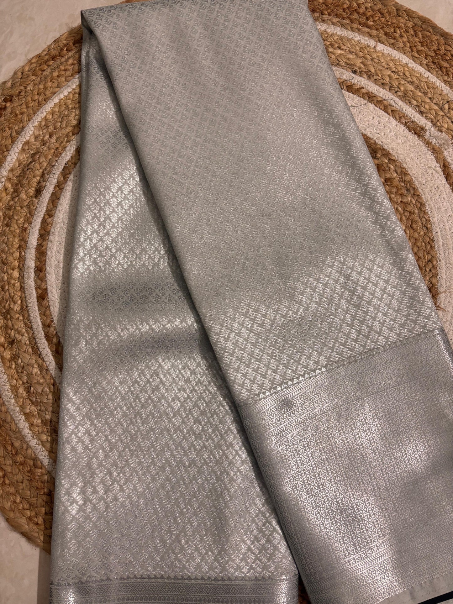 Nayika – Semi Silk Kanchipuram Saree in Silver tone with Silver Zari
