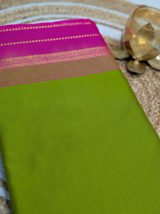 Varnam - Semi Silk Kanchipuram Handloom Saree in Green & Rani Pink