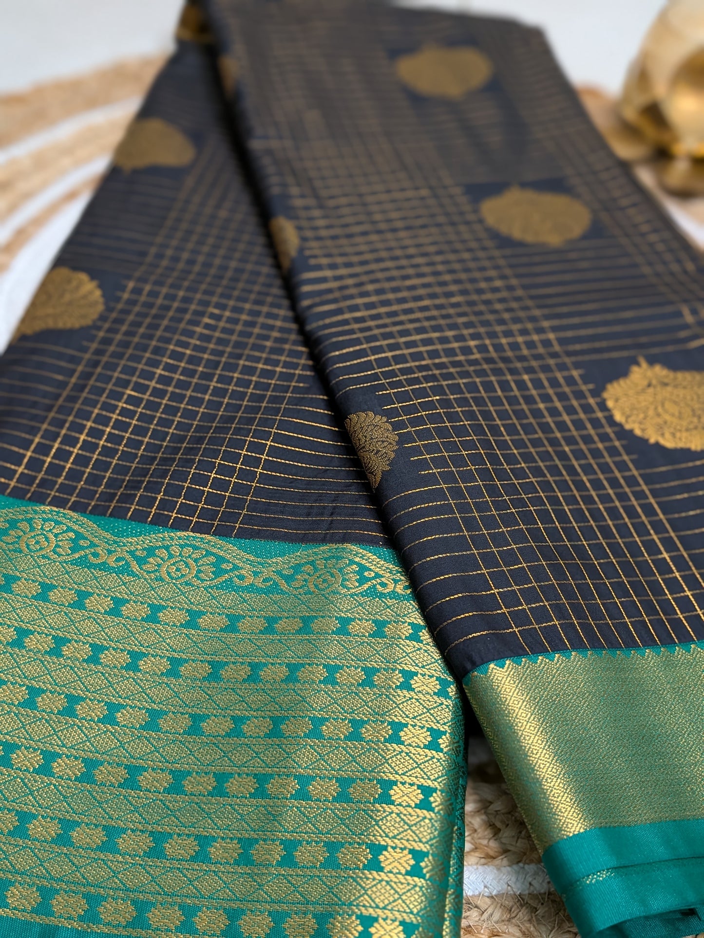 Nayika - Black & Green Semi Silk Kanchipuram Eleganc