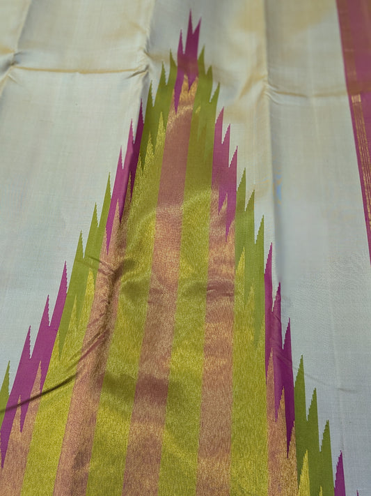 Thaarakai – Kanchipuram Pure Handloom Saree in Off-White with 8-Kol Temple Borders