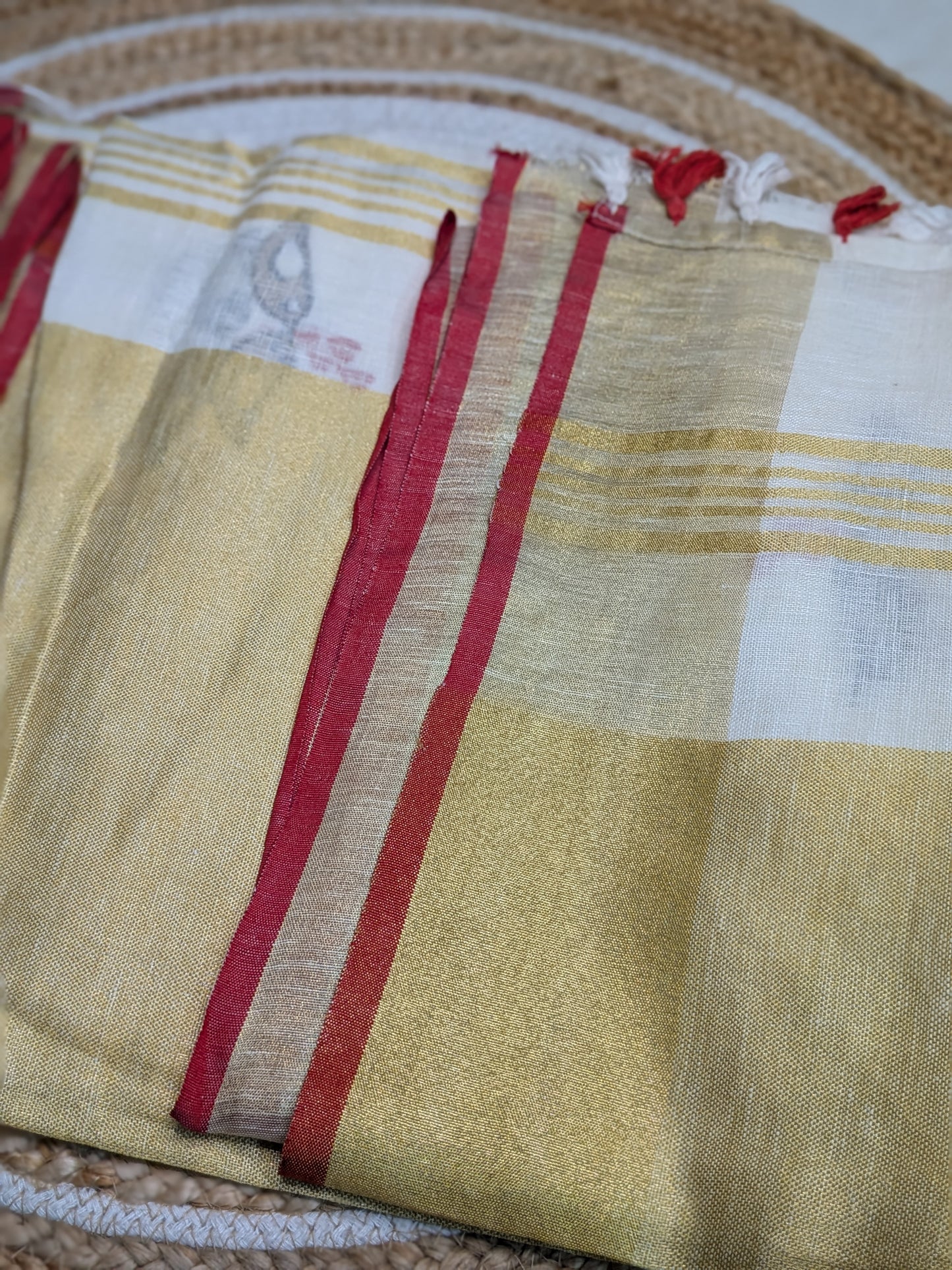 Neerja - Pure Handloom Linen Elegance