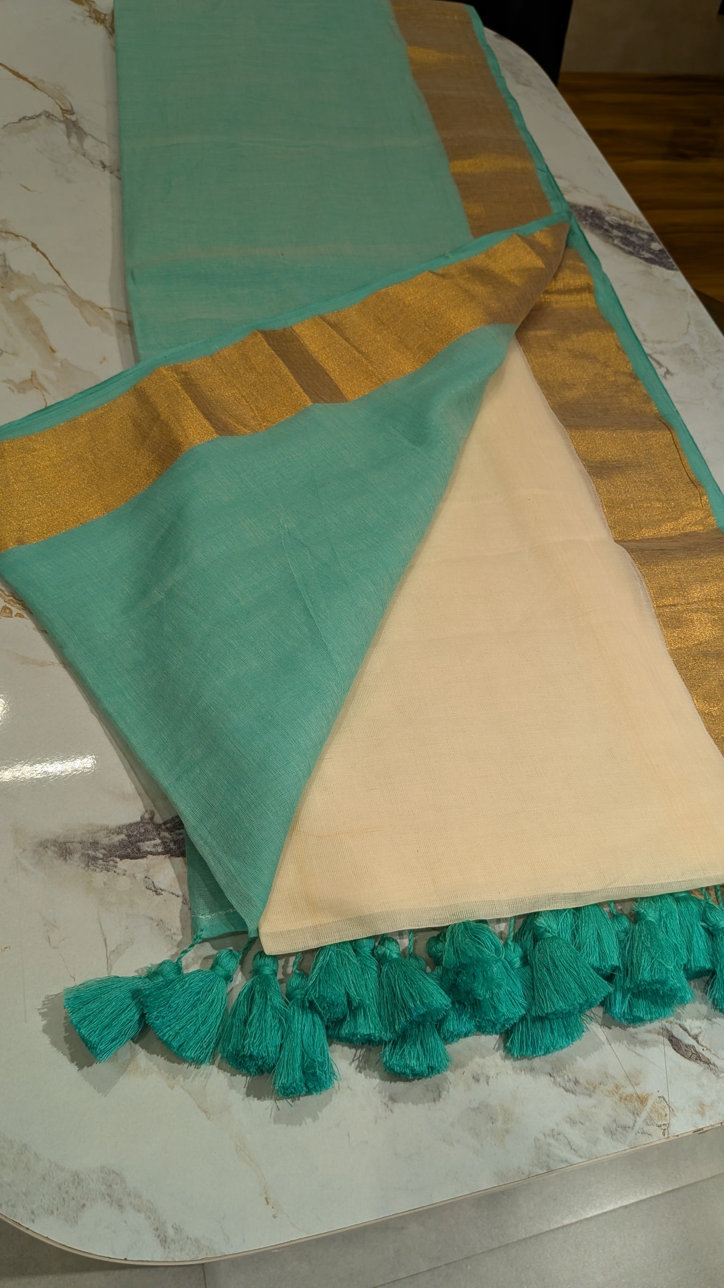 Mridula -Green & Off-White Mul Mul Cotton Kasavu Saree